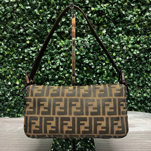Fendi Zucca Double Flap Baguette Tobacco - Picture 2 of 13